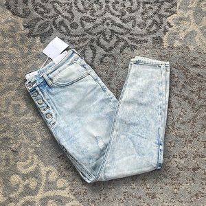 KanCan Light Wash Skinny Jeans
